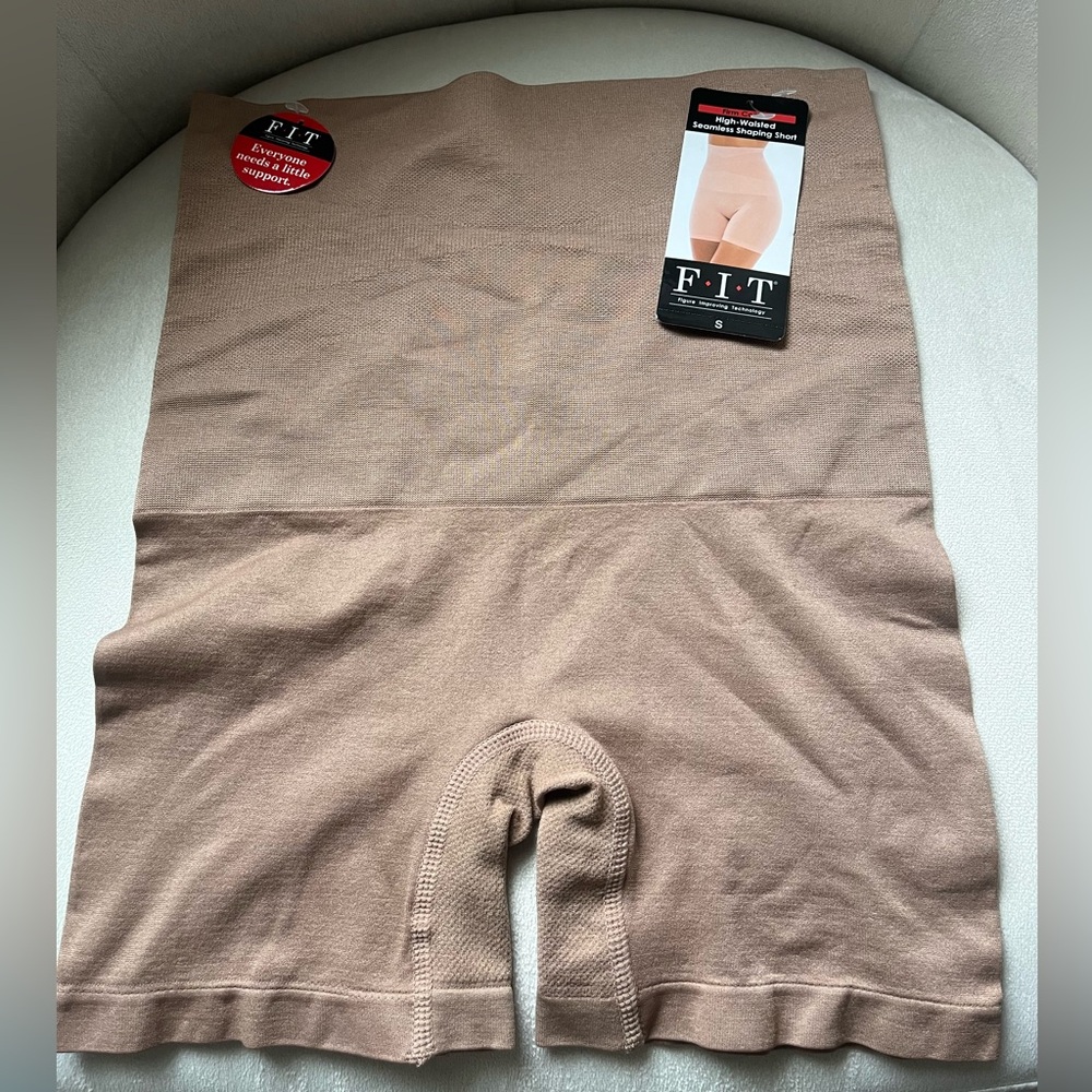 FIT Shaping Shorts-NWT